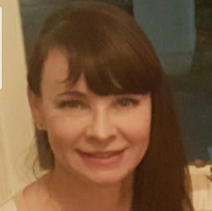 Meet your Posher, Dee